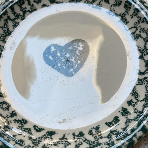 Folk Craft Hearts Dessert plates. Lot of 4 Hunter green and cream 7.5” Primitive - Picture 3 of 7